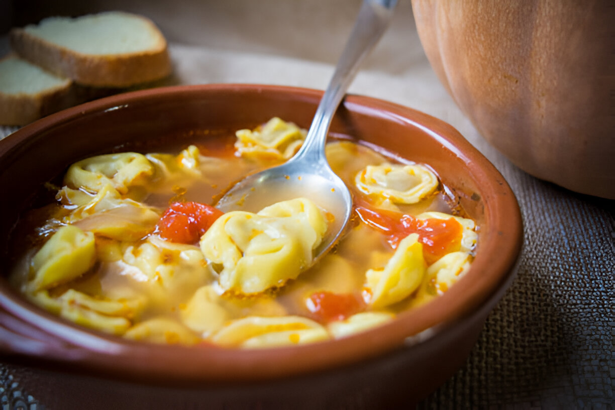 Caprese Chicken Gnocchi Soup