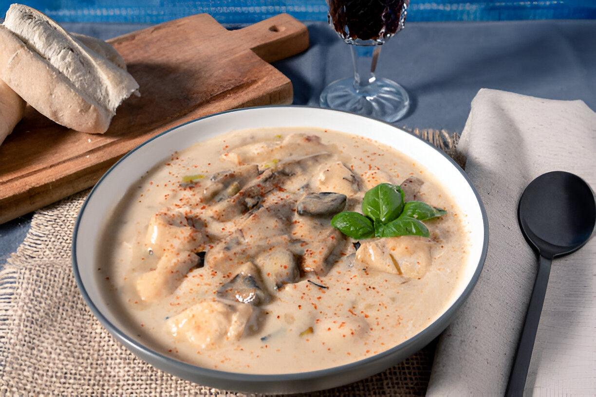 Creamy Chicken Marsala Gnocchi Soup
