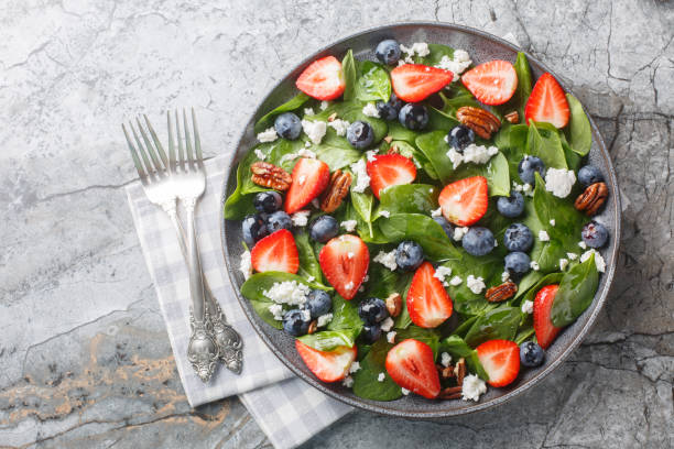 Strawberry Spinach Salad