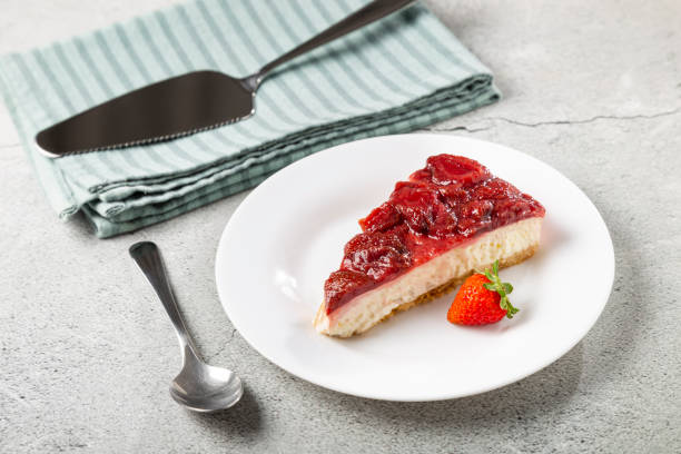 strawberry pretzel salad