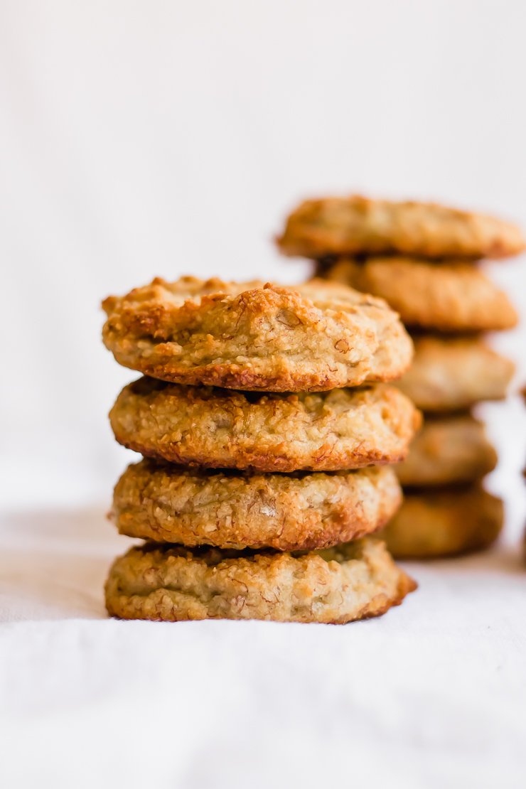 Banana Bread Cookies (6 Ingredients!)