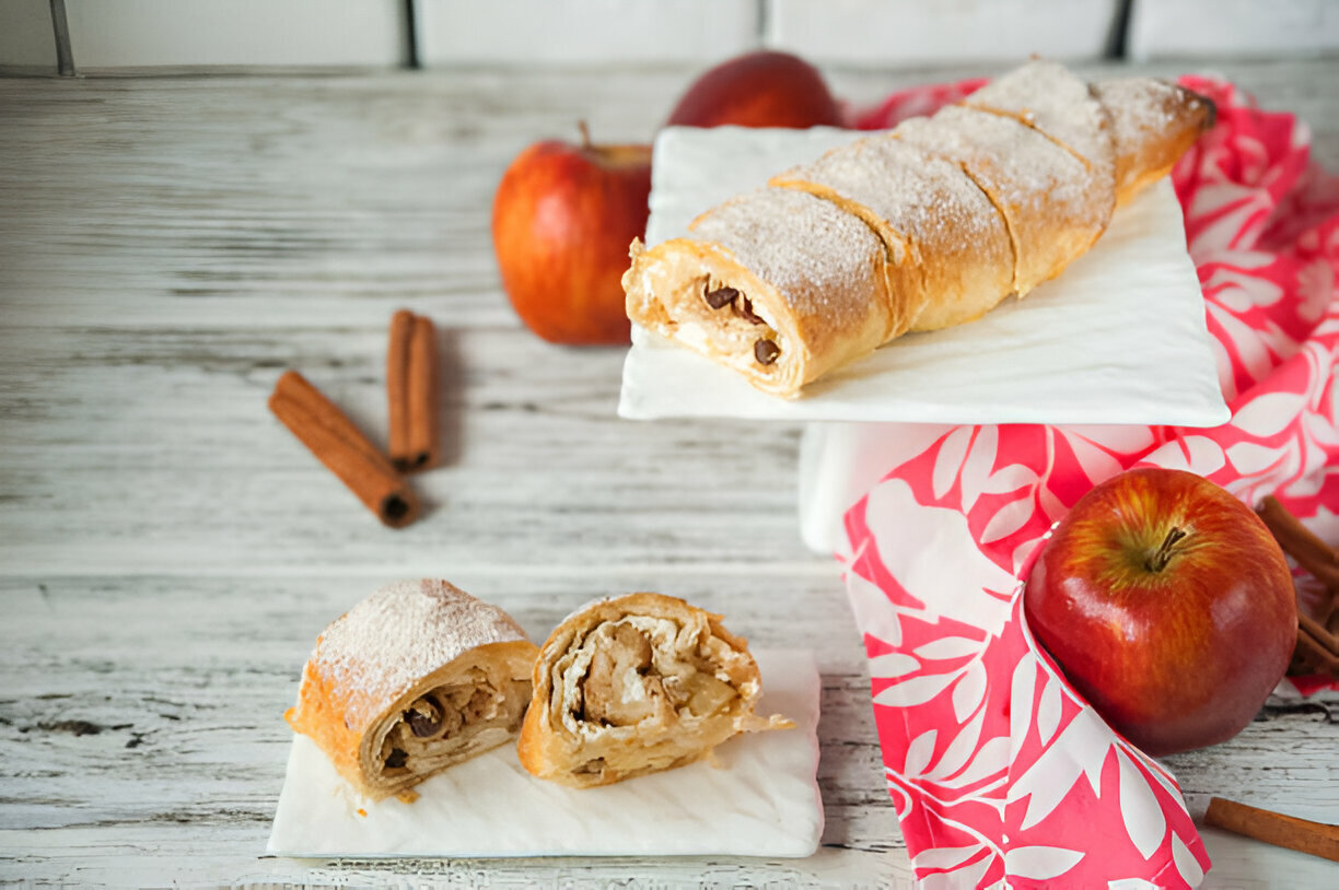 Cinnamon Swirl Apple Fritter Bread