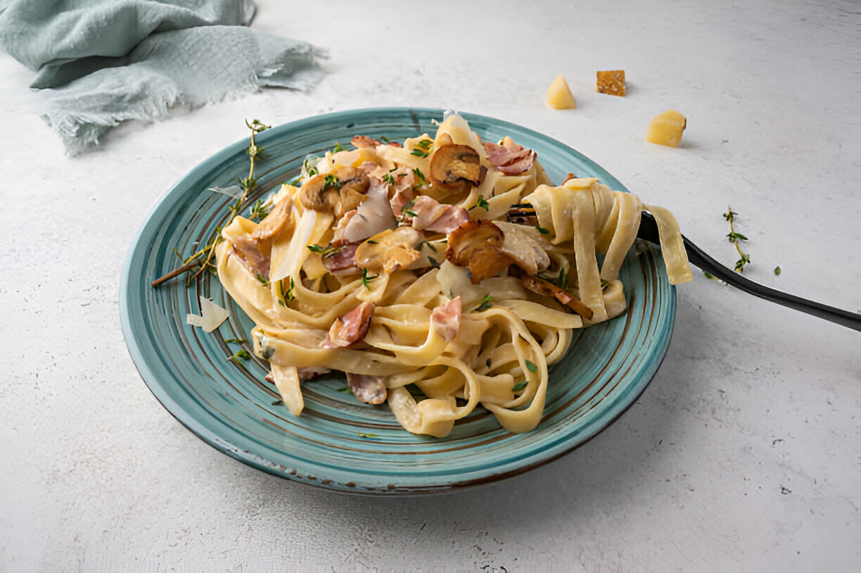 Creamy Bacon Mushroom Pasta