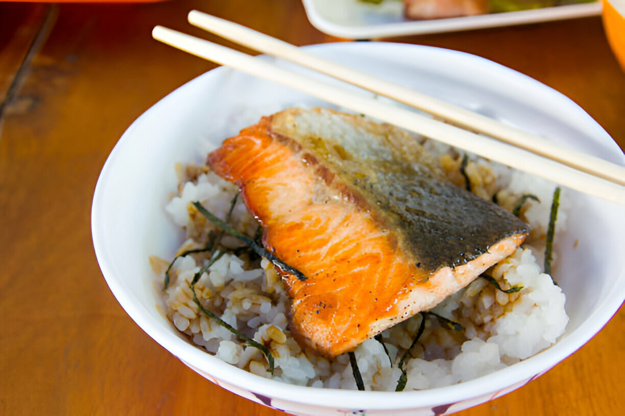 Crispy Salmon & Rice Bowl