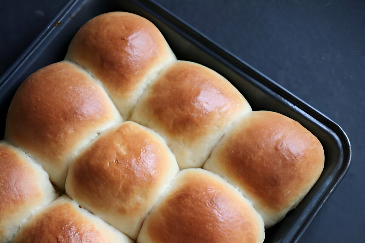 Easy Homemade Dinner Rolls