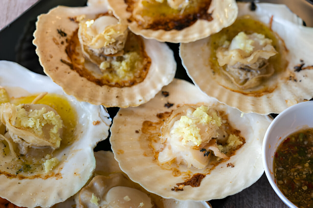 Garlic Butter Baked Scallops