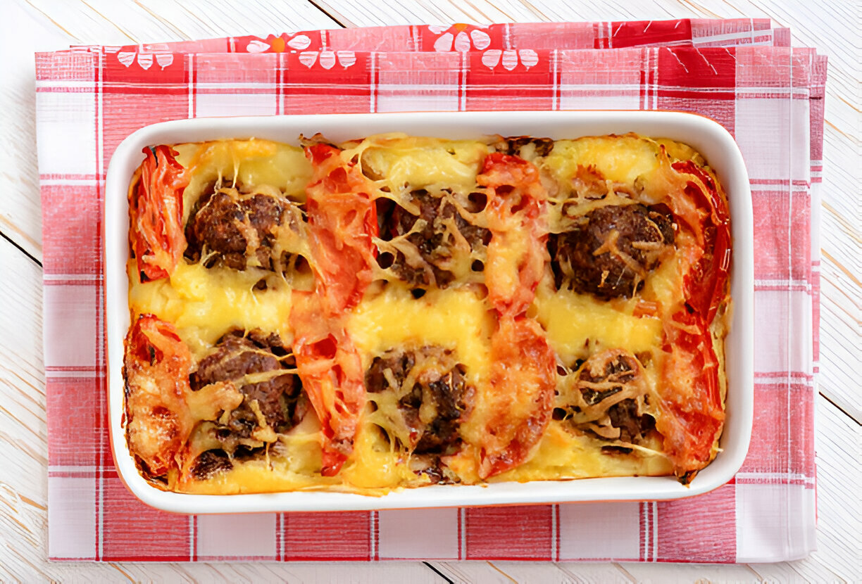 Low-Carb Bacon Cheeseburger Casserole