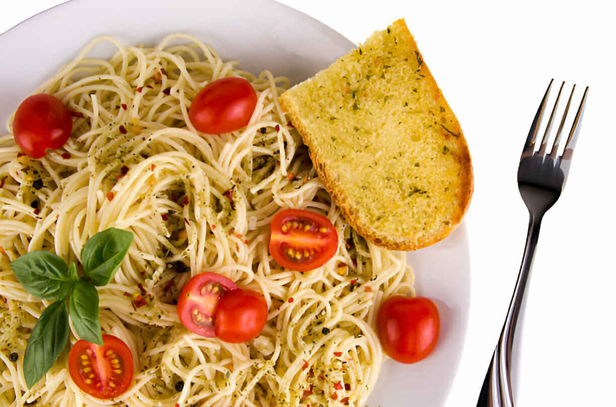 Spaghetti Stuffed Garlic Bread