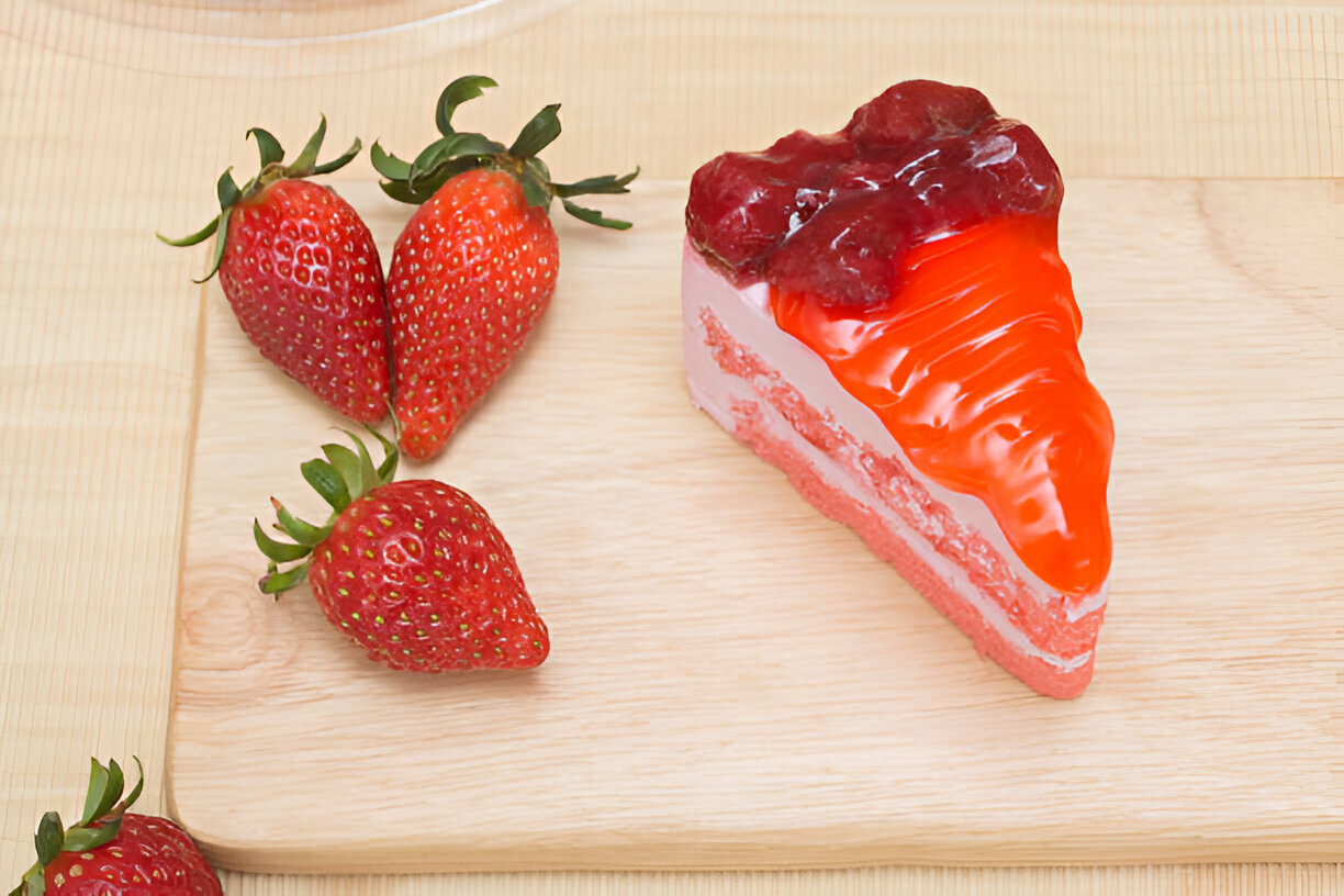 Strawberry Honeybun Cake with Strawberry Cream Icing