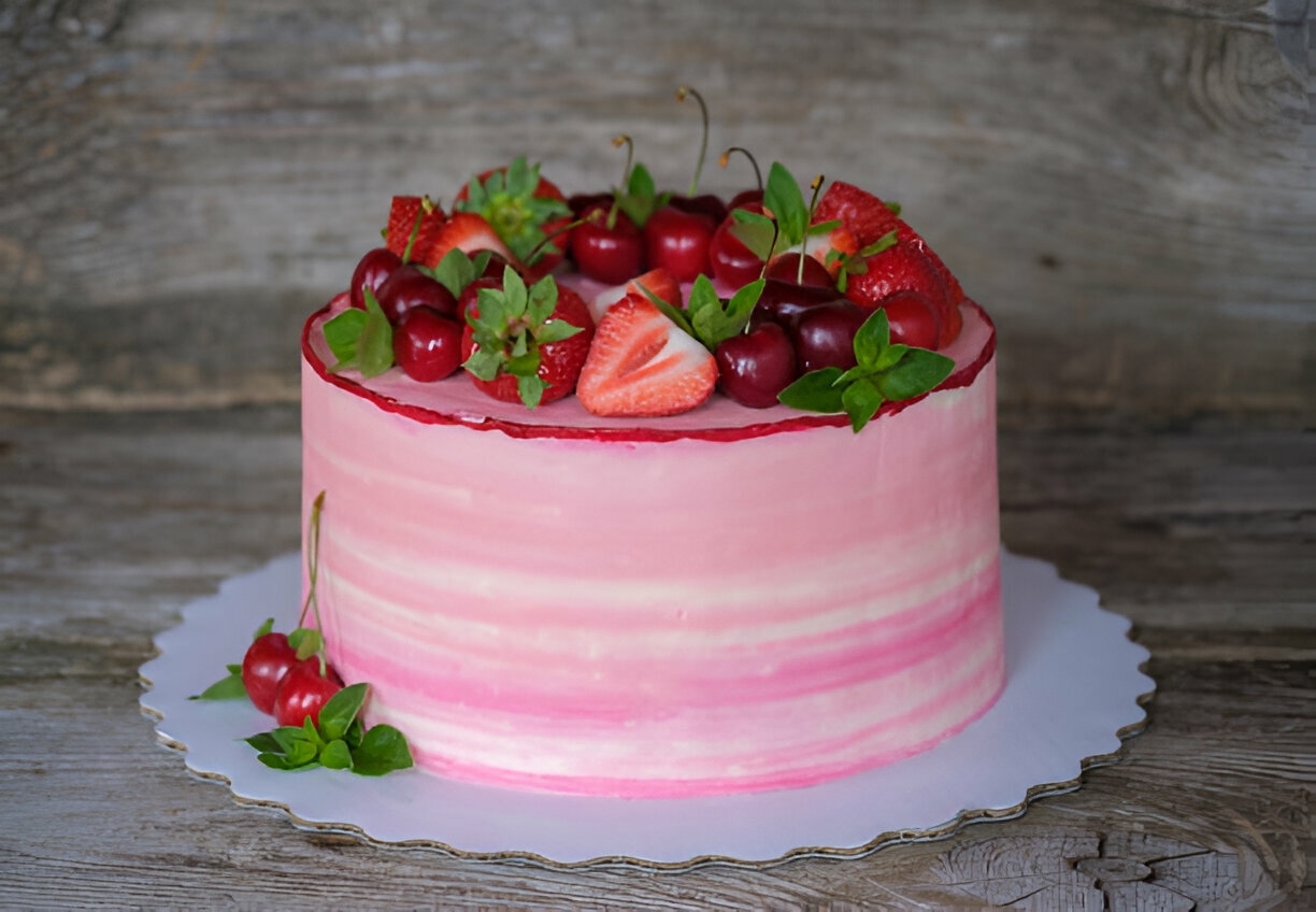 Strawberry Honeybun Cake with Strawberry Cream Icing